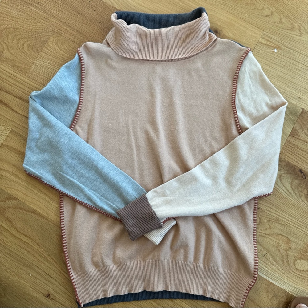Elegant Tan and Cream Turtleneck Sweater